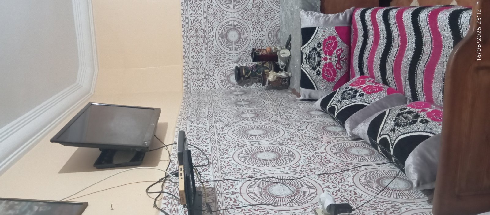 حي الرجافالله قرب مدرسة اليمامة – photo 9