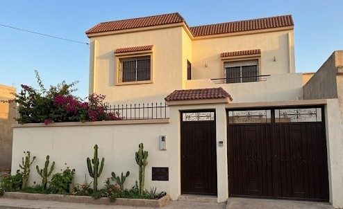 Mini Villa Recente avec Terrasse - Al Wahda