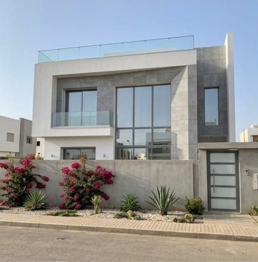 Villa d'Exception avec Piscine - Hay Al Manar